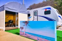 Daebudo (Yeongheungdo) Sipripo Healing Caravan - Bungalows