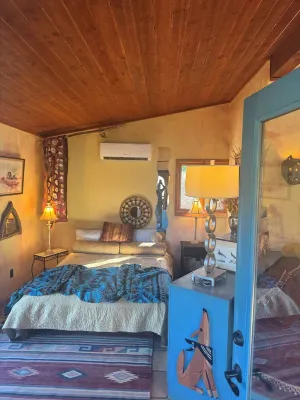 "House of light" 360' views saguaro forests, canyons, mesas & mountains