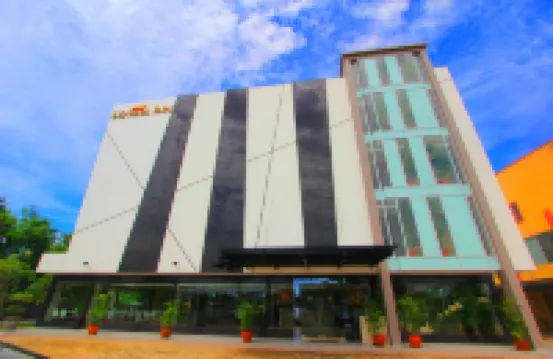 Lovina Inn Hotel Batam