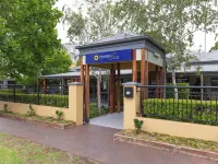 Berry Village Boutique Motel Hotels in Berry