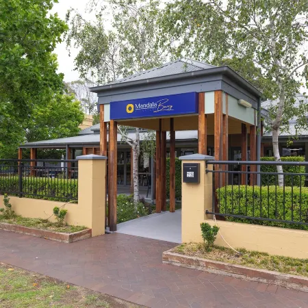 Berry Village Boutique Motel