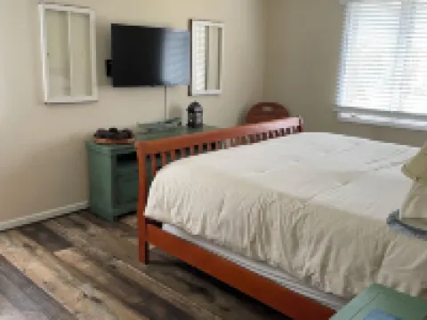 LOCATION! Lakefront House with Dock near Hartwell Marina/Downtown Kayaks/Firepit 哈特縣酒店