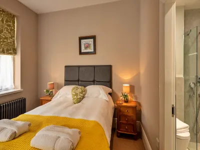 Elegant apartment in Buxton, No deposit โรงแรมใน