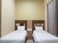 Shabrina Homestay Syariah Terminal Tirtonadi Solo RedPartner