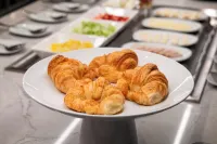 AC Hotel Burlington - breakfast