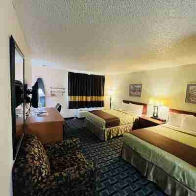 Hometown Inn & Suites Rooms