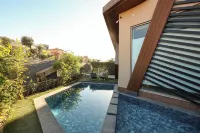 La villa luxury suites