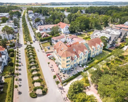 Strandhotel Seestern Hotels in Baabe