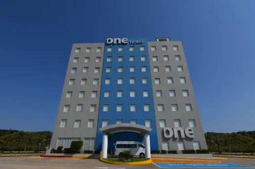 One Coatzacoalcos Forum - 3 étoiles