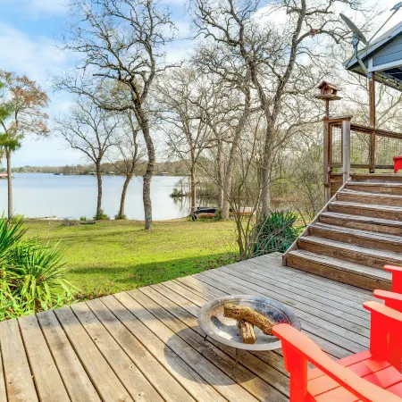 Lakefront Camp Creek Retreat w/ Dock