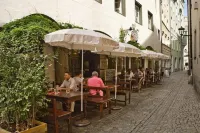 Restaurant Dicker Mann Hotel Zum Blauen Krebs - 3-Star