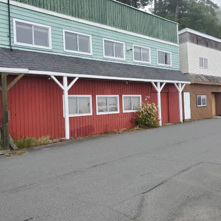 Orca Inn