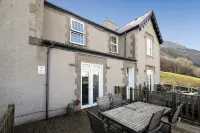 4Br Stunning Sea View Escape-Near Snowdonia & Coastal Trails Hotels in 