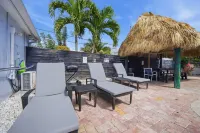 Total Oasis @  Private Villa in Hollywood FL for a large groups 3 Miles to beach - Villas