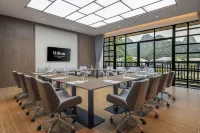 Hilton Quang Hanh Onsen Resort