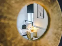 Modern & Chic Four Bedroom Home Hotels in Eccles