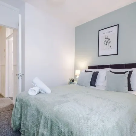 Spacious Home Ideal for Contractors Sleeps 7 Отели в г. Теймсайд