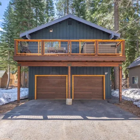 Donner Lake Outpost 4 Bedroom Home