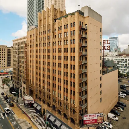 Stile Downtown Los Angeles by Kasa Отели рядом с достопримечательностью «Концертный зал Shrine Auditorium»