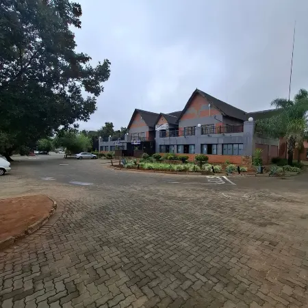 Serene 1-Bedroom Apartment in Bloemfontein