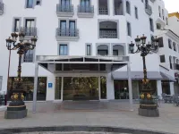 Park Plaza Suites Apartamentos Hotels near Puerto Banus Marina