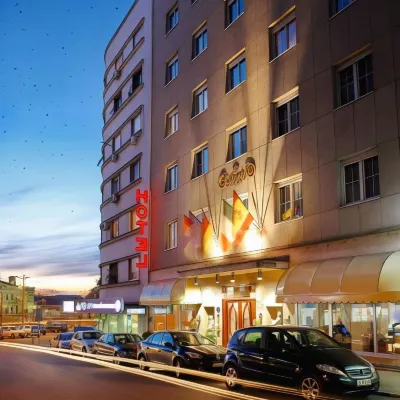 Queen's Astoria Design Hotel Hotels in der Nähe von Dom des Heiligen Sava
