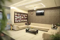 Hotel Devraj Palace