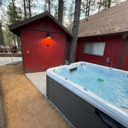 2594-willow Bear Lodge