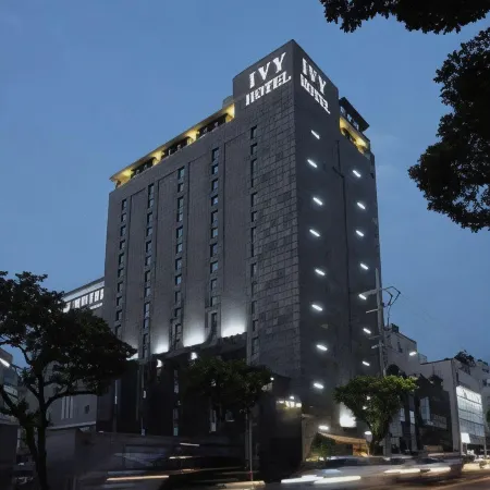 L&L City Hotel