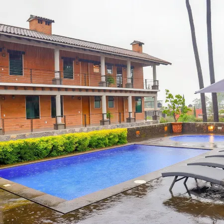 Hotel Roca y Cantera