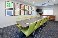 Holiday Inn Express & Suites CLOVIS-FRESNO AREA by IHG