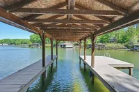 Spacious Lakefront Home w/ Boat Dock, Fire pit & Pool Table - Dogs OK - 4-Star