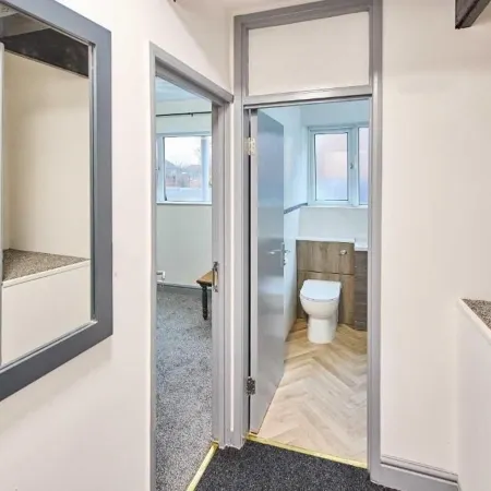 Apartment Sleeps 8 With Wifi
