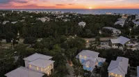 Cart & Coast by Avantstay Pool Access + Balcony + Porches + Board Games Near Dune Lake + Beach - Wi-Fi