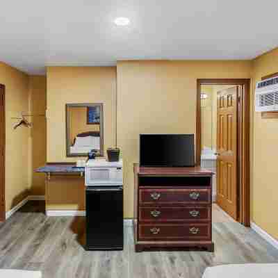 Rodeway Inn Rooms