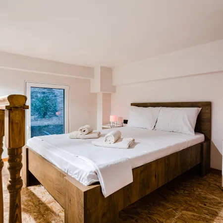 Uncover Kalamata's Hidden Gem - Cosy City Nest