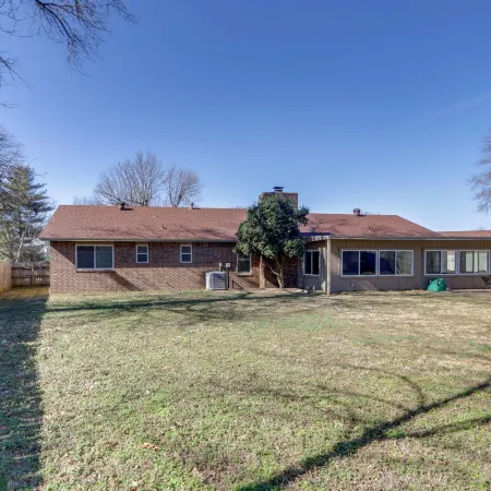 Near Trails & Dtwn Springdale! Dog-friendly Home