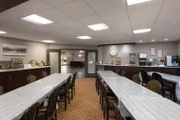 Travelodge Suites by Wyndham Estevan - 2-Star