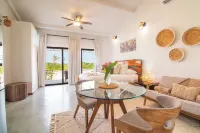 Aruna Resort & Villas - bar
