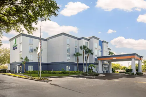 Holiday Inn Express & Suites ARCADIA by IHG - 3-Star