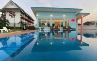 MS Hotel Sriracha - Pools