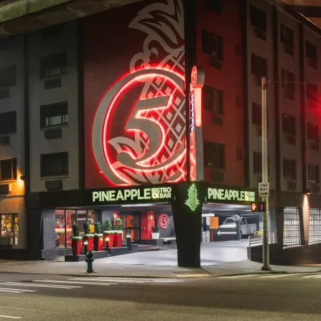 Staypineapple, Hotel Five, Downtown Seattle