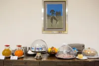 Hotel Leonardo - breakfast