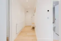 Seaview 2 Bed Retreat Balcony FT3 by Adliv - 4-نجوم