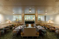 Canoe Place Inn & Cottages - 4-Star
