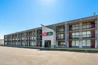 紅屋頂旅館裏士滿 - 機場/桑斯頓 - 2星級