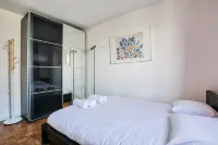 Dominos - La Defense Family Apartment 10P - 2-Star