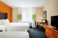 Fairfield Inn & Suites Champaign - Kolam Renang