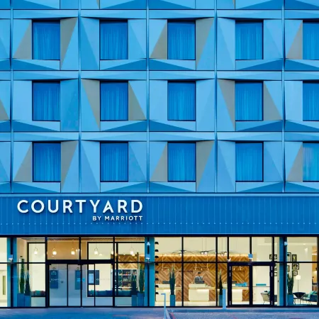 Courtyard Luton Airport