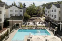 Residence Inn Pleasanton - Pools